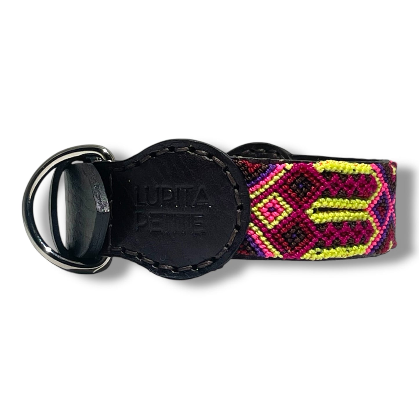 collar CHAVO